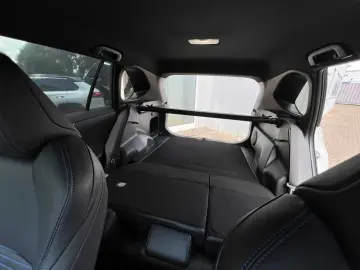 TOYOTA RAV4 Hybrid Style Selection - 360 Kamera - Leder