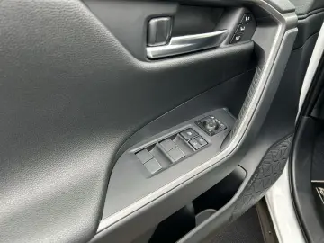 TOYOTA RAV 4 2.5 4x4 Hybrid GR SPORT