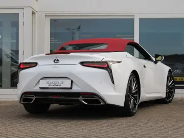 LEXUS LC 500 Convertible 5.0 V8 Bespoke Edition