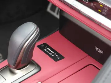 LEXUS LC 500 Convertible 5.0 V8 Bespoke Edition
