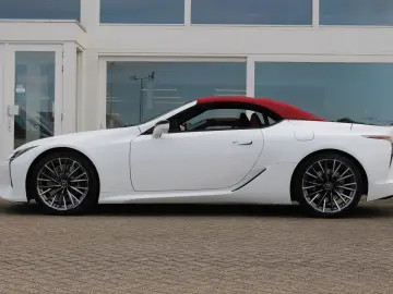 LEXUS LC 500 Convertible 5.0 V8 Bespoke Edition