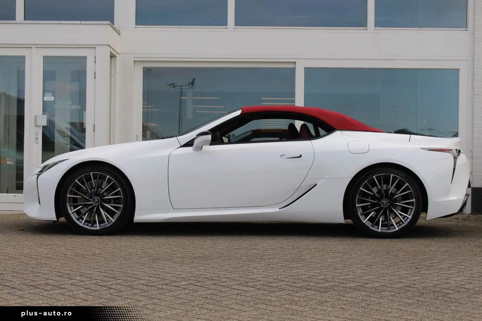 LEXUS LC 500 Convertible 5.0 V8 Bespoke Edition