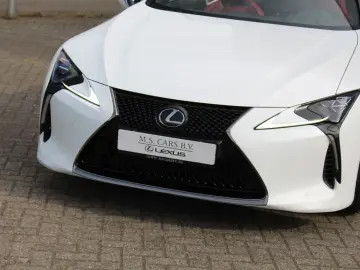 LEXUS LC 500 Convertible 5.0 V8 Bespoke Edition
