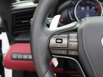 LEXUS LC 500 Convertible 5.0 V8 Bespoke Edition