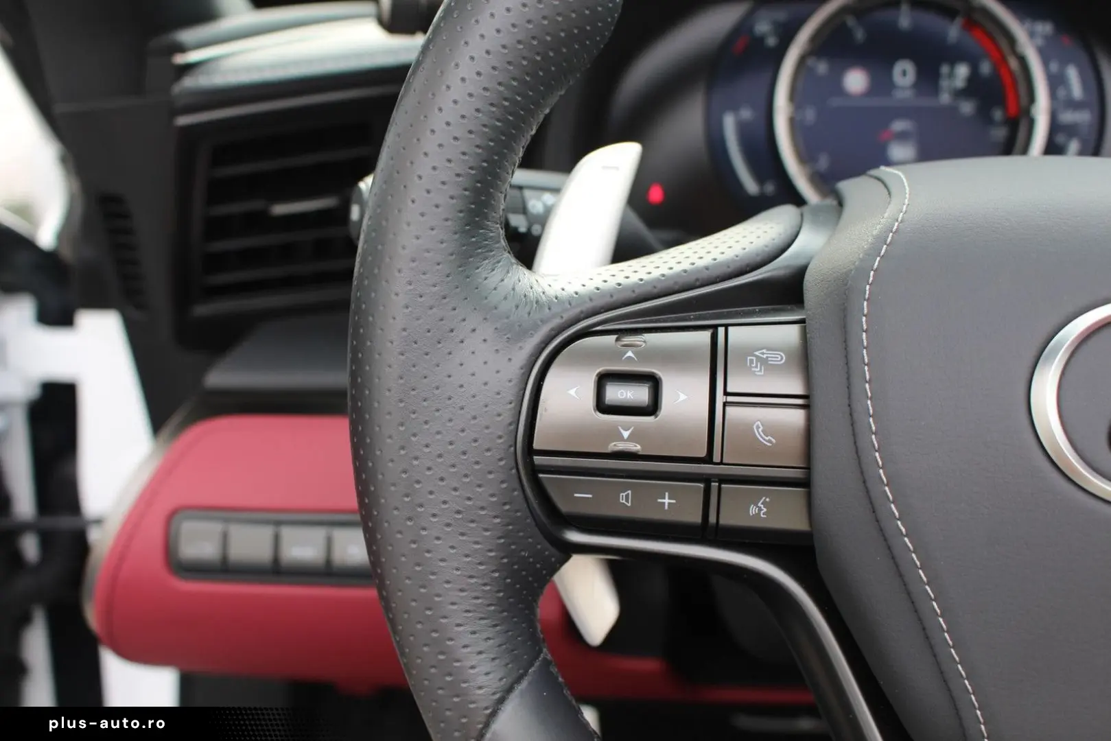 LEXUS LC 500 Convertible 5.0 V8 Bespoke Edition