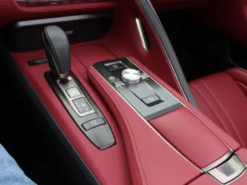 LEXUS LC 500 Convertible 5.0 V8 Bespoke Edition
