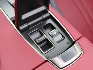 LEXUS LC 500 Convertible 5.0 V8 Bespoke Edition