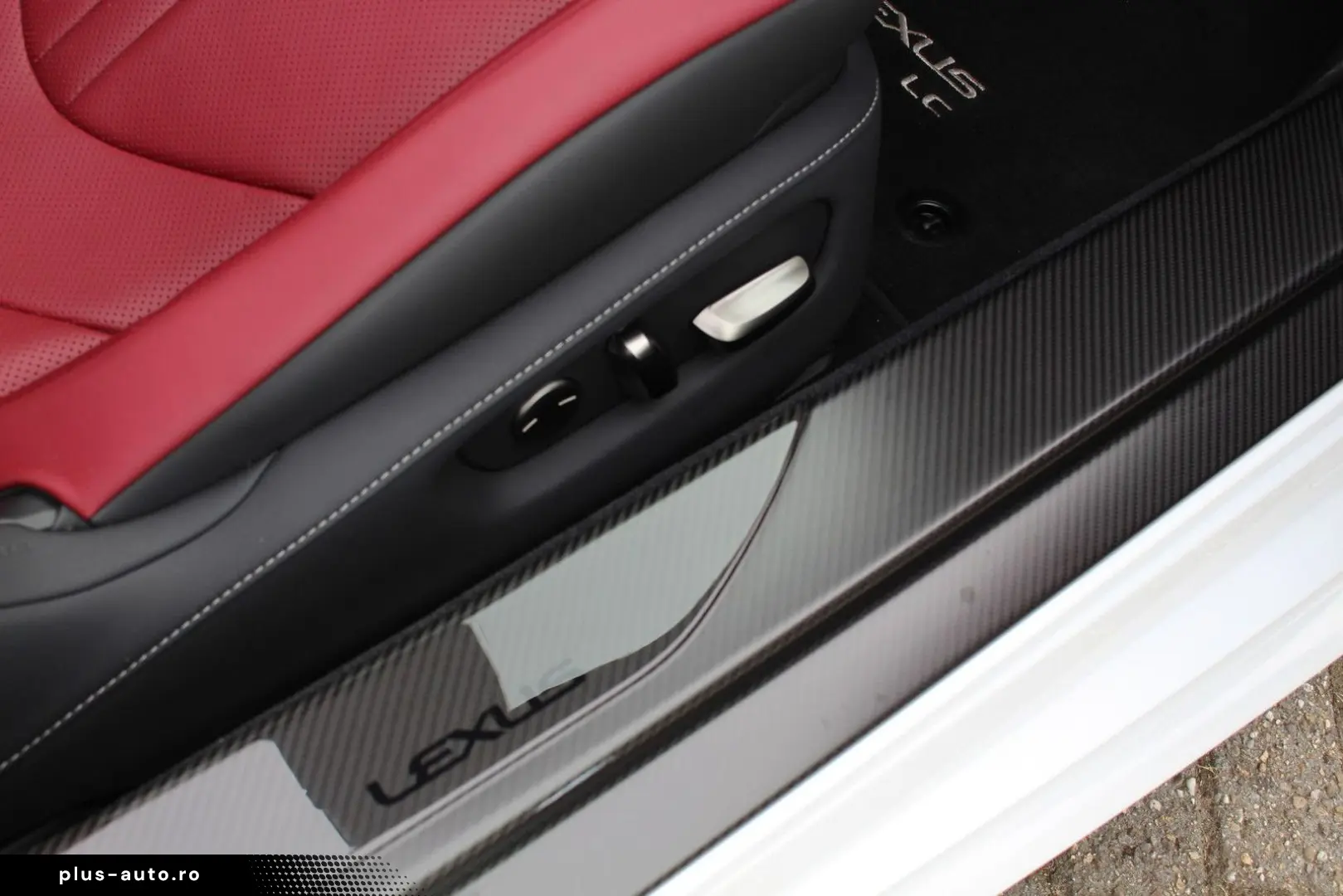 LEXUS LC 500 Convertible 5.0 V8 Bespoke Edition