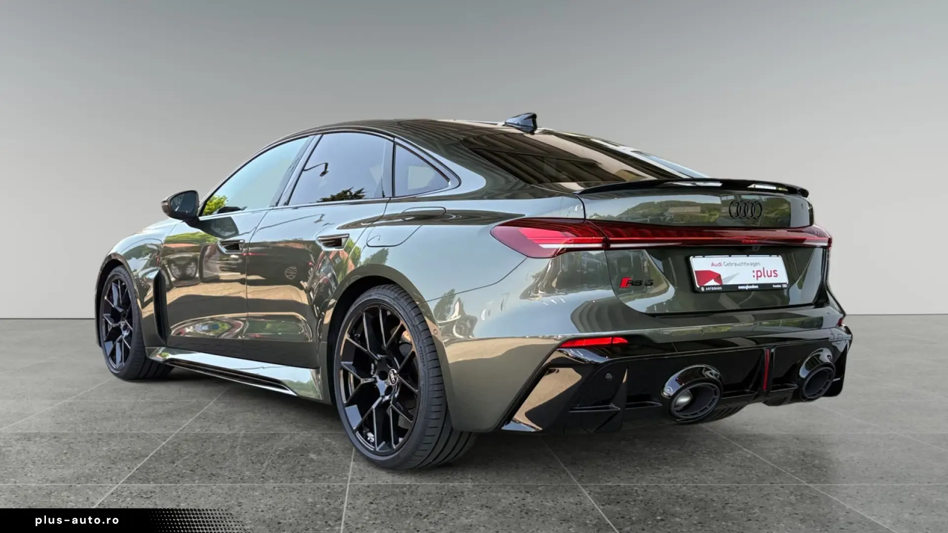 Audi RS 5  sunroof  B&O  sport seats   head-up display