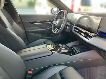 BMW 520d xDrive Limousine M Sport Pro HUD PA  DA H K