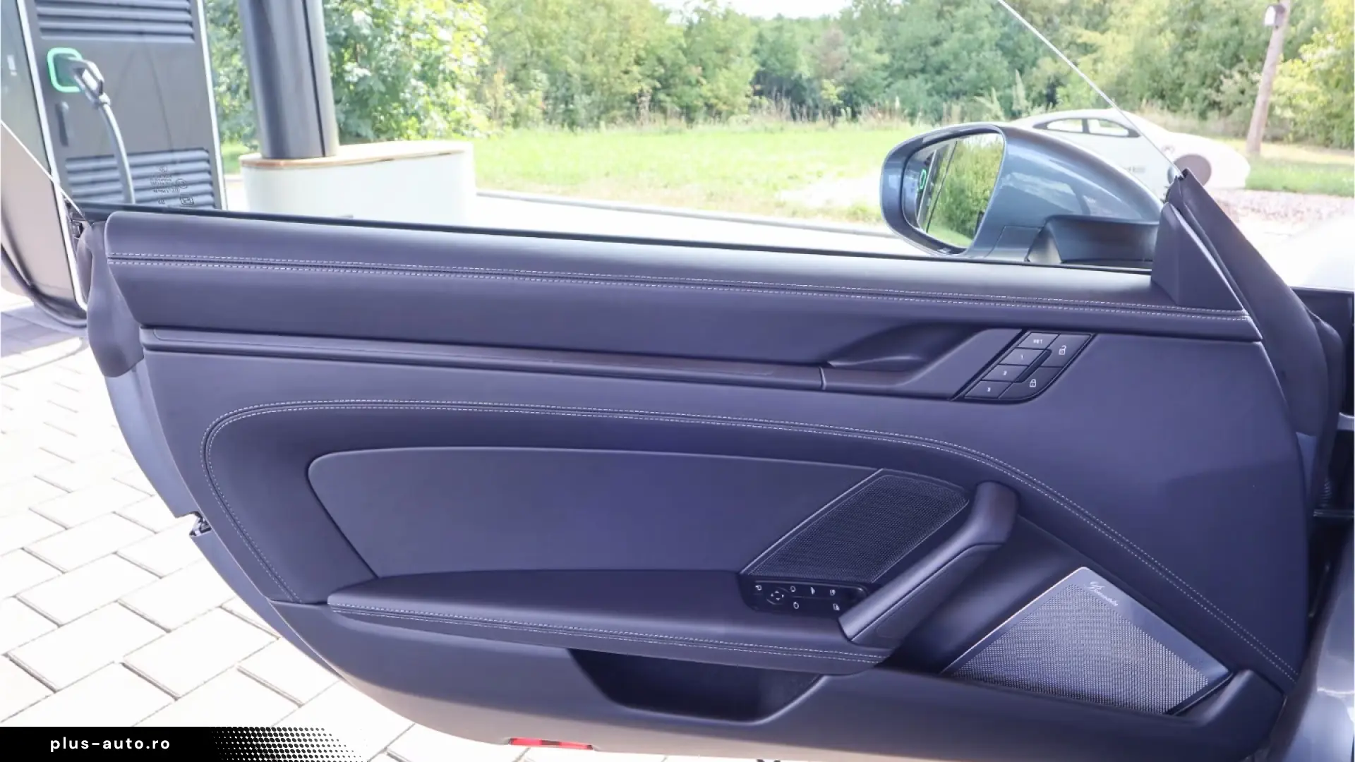 Porsche 992 Carrera 4 GTS Cabriolet Burmester LED-Matrix