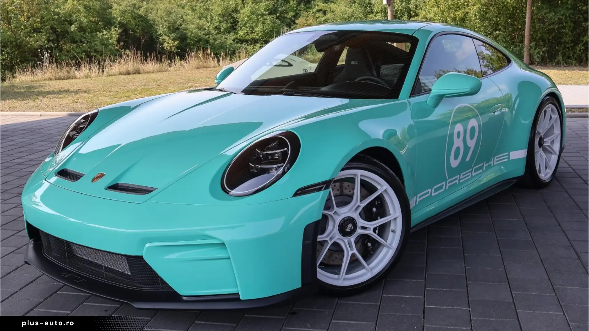 Porsche 992 911 GT3 Touring BOSE Special paint
