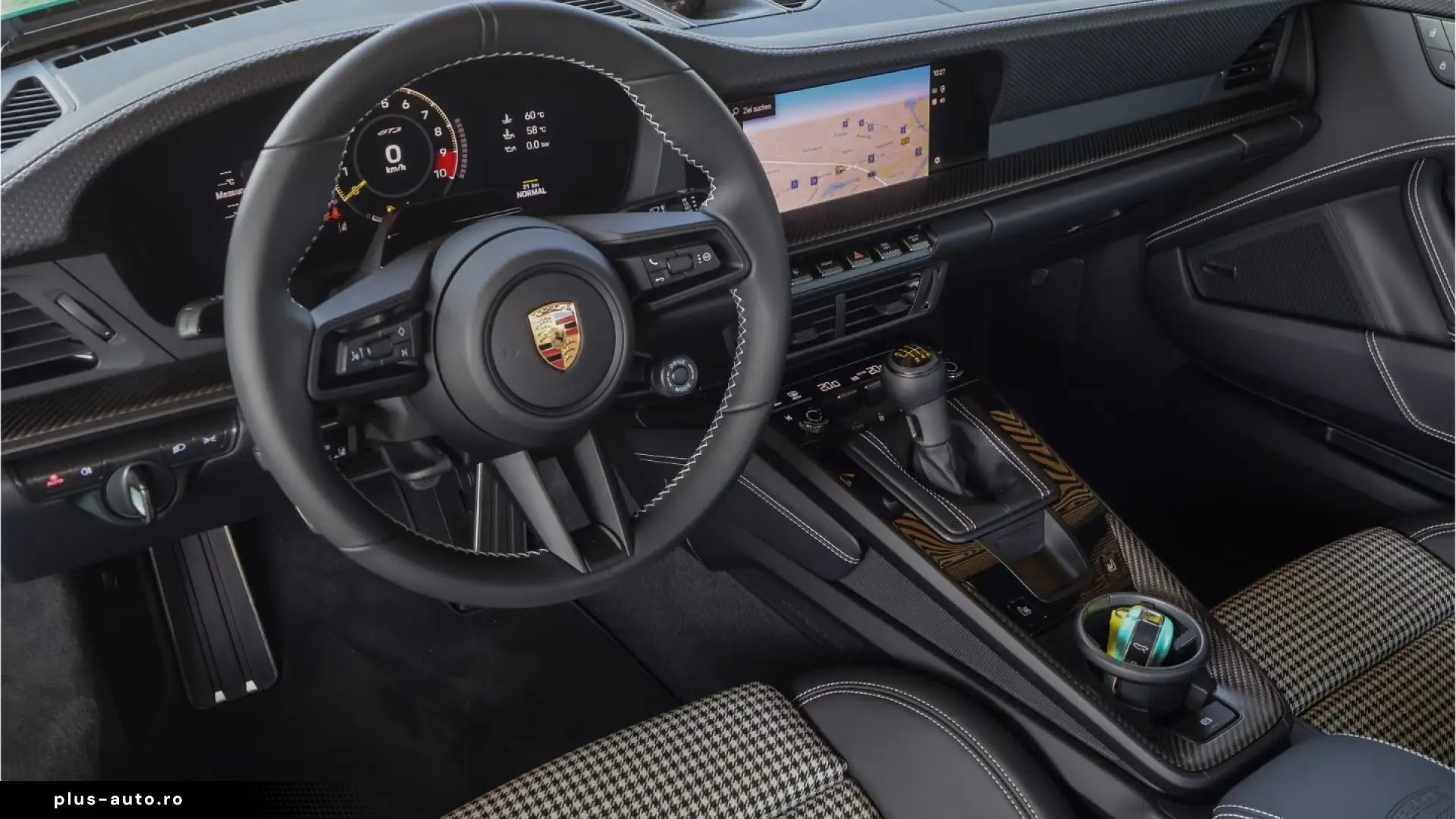 Porsche 992 911 GT3 Touring BOSE Special paint