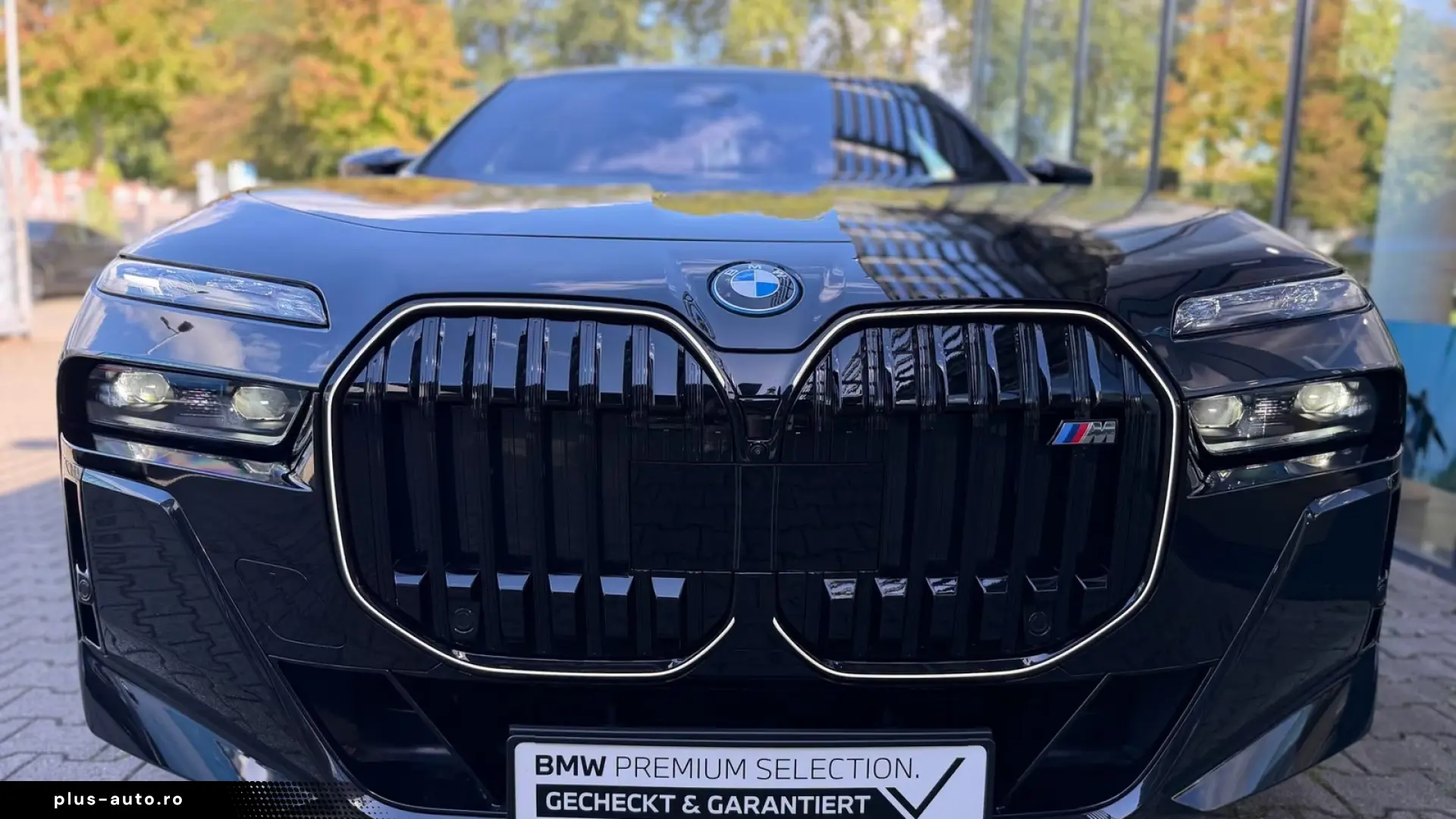 BMW i7 M70 xDrive Pano-Sky B&W TV Lounge Massage