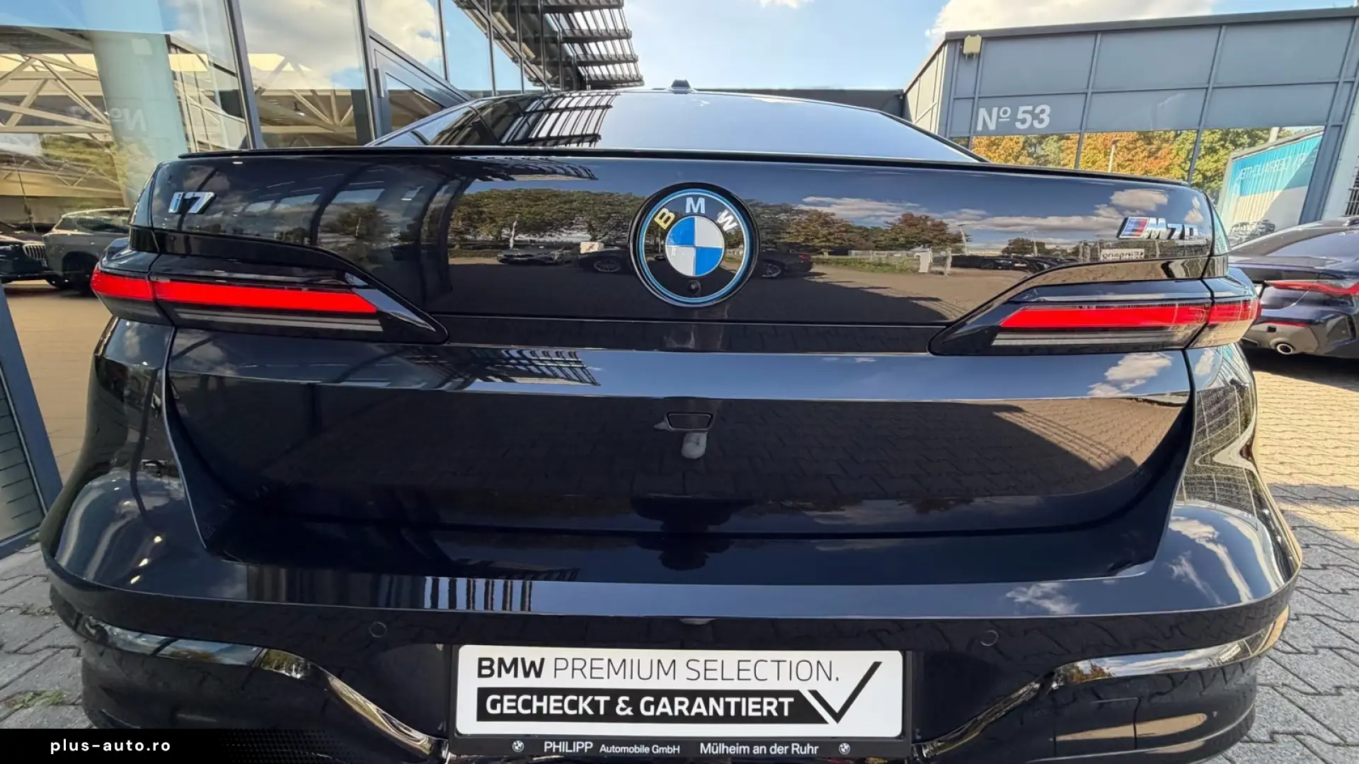 BMW i7 M70 xDrive Pano-Sky B&W TV Lounge Massage