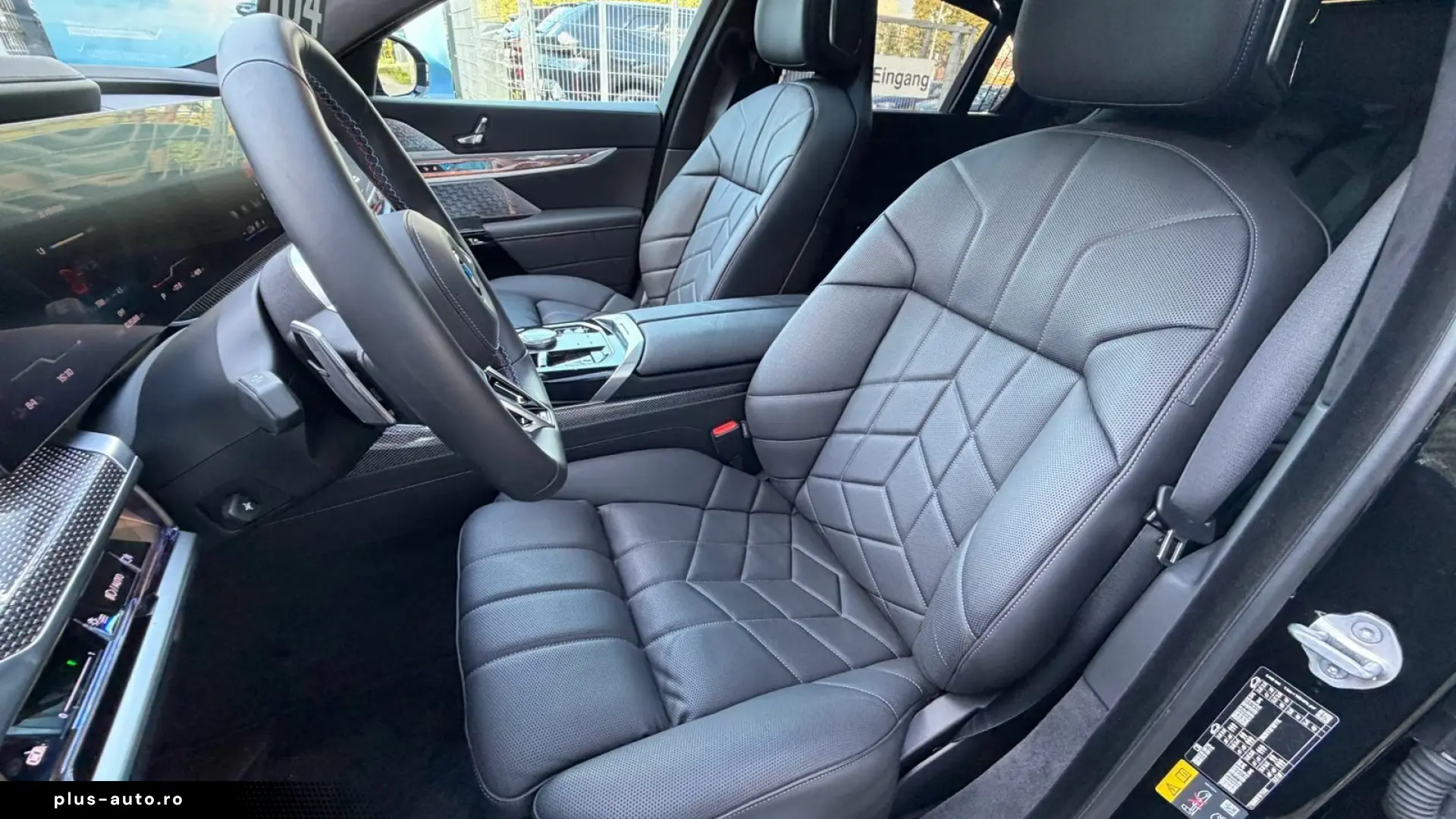 BMW i7 M70 xDrive Pano-Sky B&W TV Lounge Massage