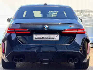 BMW M5 Limousine PANO B&W Ad.LED DA-Prof PA