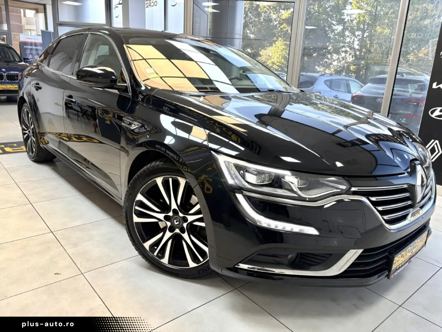 RENAULT TALISMAN INITIALE PARIS 2016-06