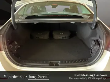 MERCEDES-BENZ E 300 e 4M Avantgarde Advanced LED DIS…