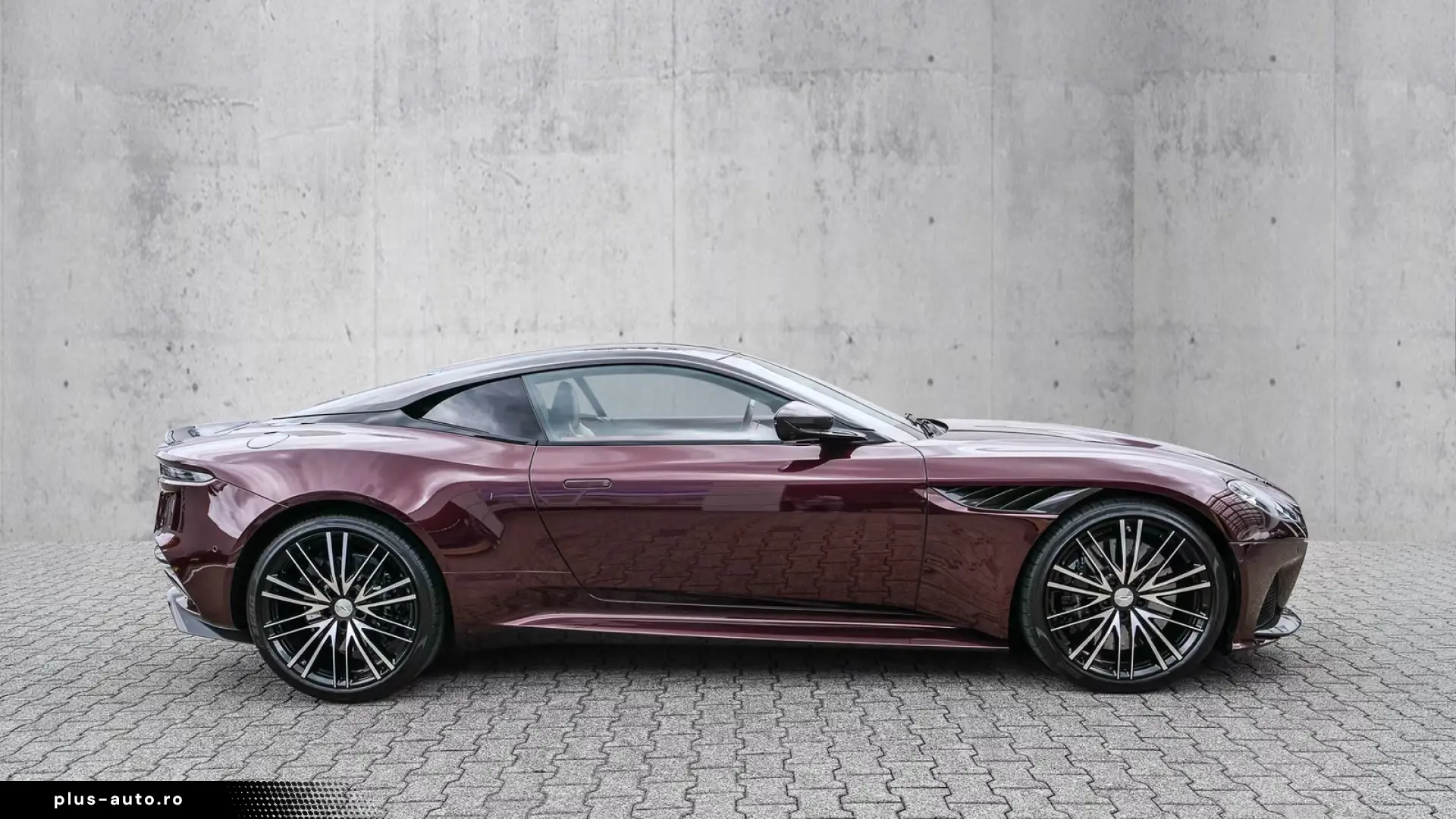 Aston Martin DBS Devine Red  Full Carbon