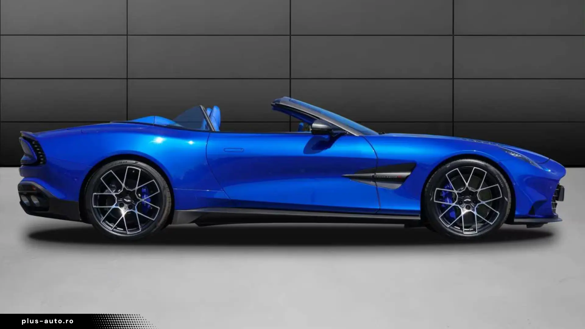 Aston Martin Vanquish Volante