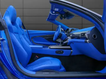 Aston Martin Vanquish Volante
