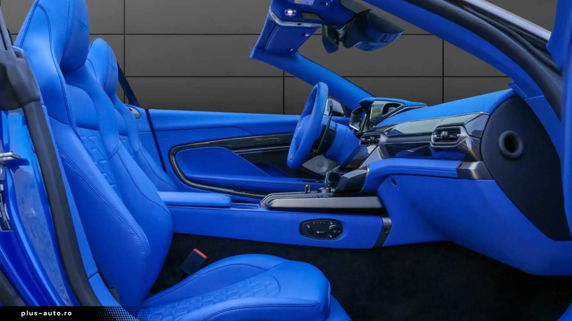 Aston Martin Vanquish Volante