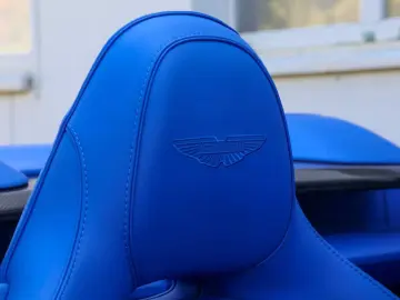 Aston Martin Vanquish Volante