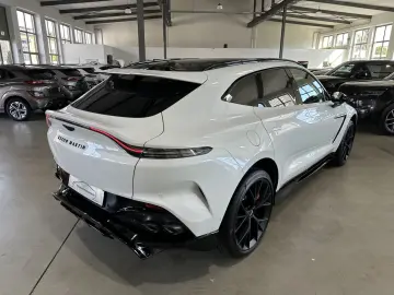 Aston Martin DBX 707 ´23 STHZG Inspire Sport Duotone