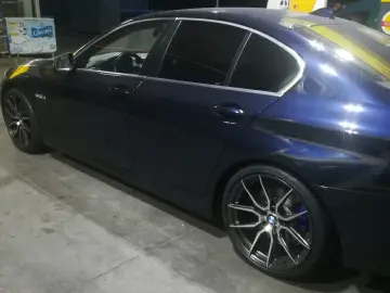 BMW 525