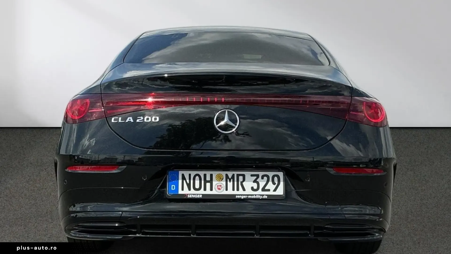 Mercedes-Benz CLA 200 AMG Night Superscreen Panorama