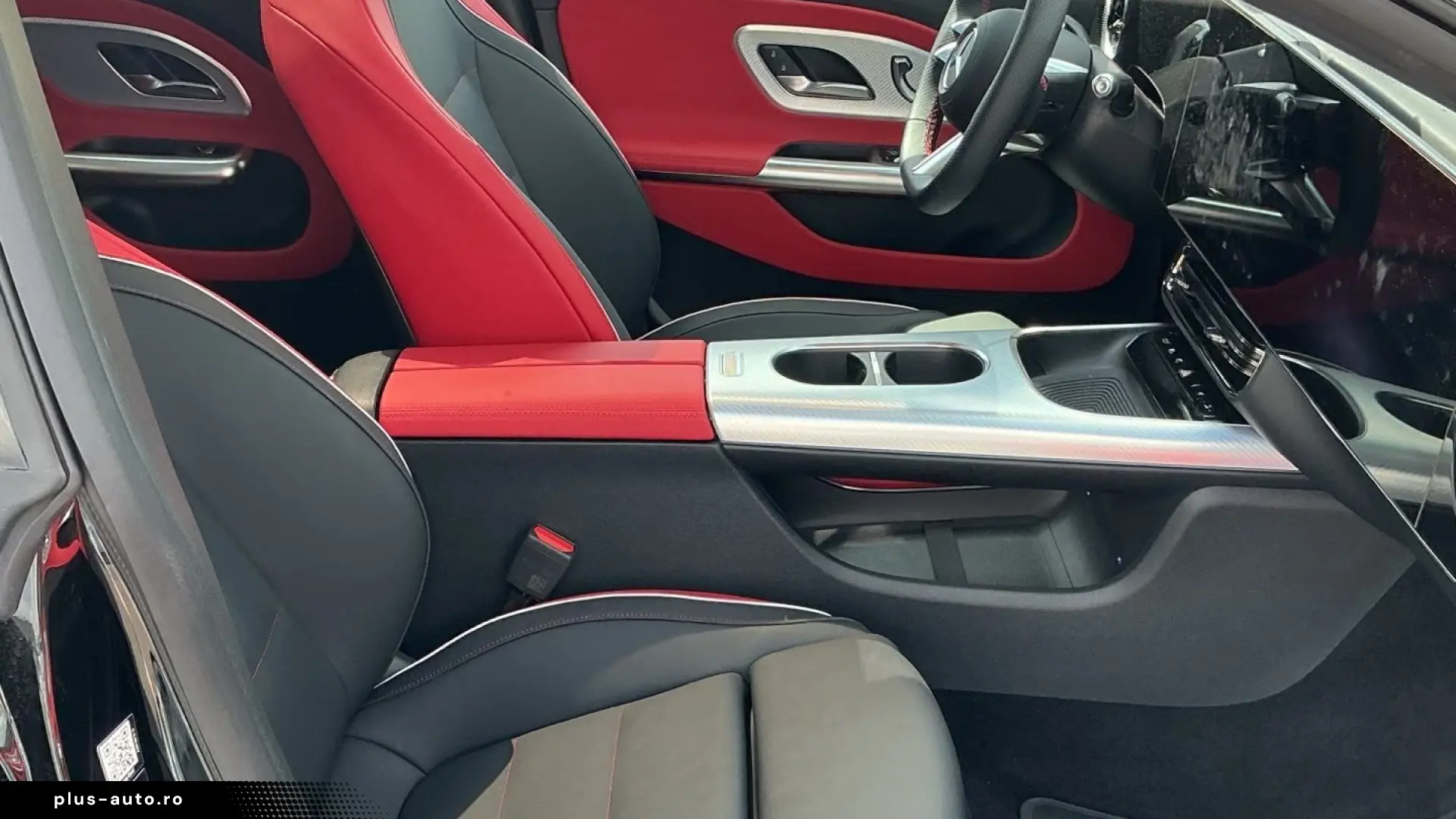 Mercedes-Benz CLA 200 AMG Night Superscreen Panorama