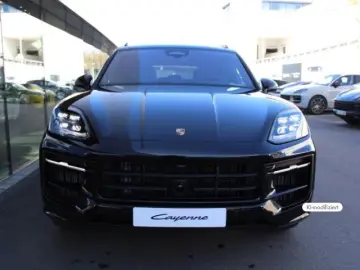 Porsche Cayenne Black Edition