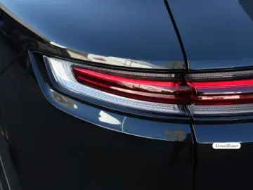 Porsche Cayenne Black Edition