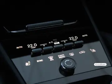 Porsche Cayenne Black Edition