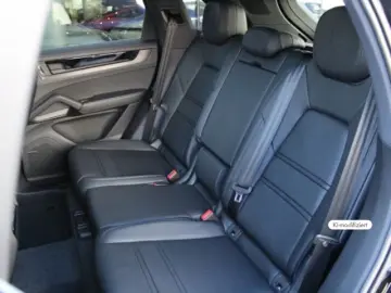 Porsche Cayenne Black Edition