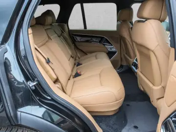 Land Rover Range Rover P550e HSE Pano Massage 22inch