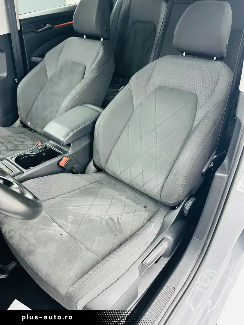 VOLKSWAGEN GOLF 2023 2.0D E6 Garantie 12 Luni Rate Avans 0 D
