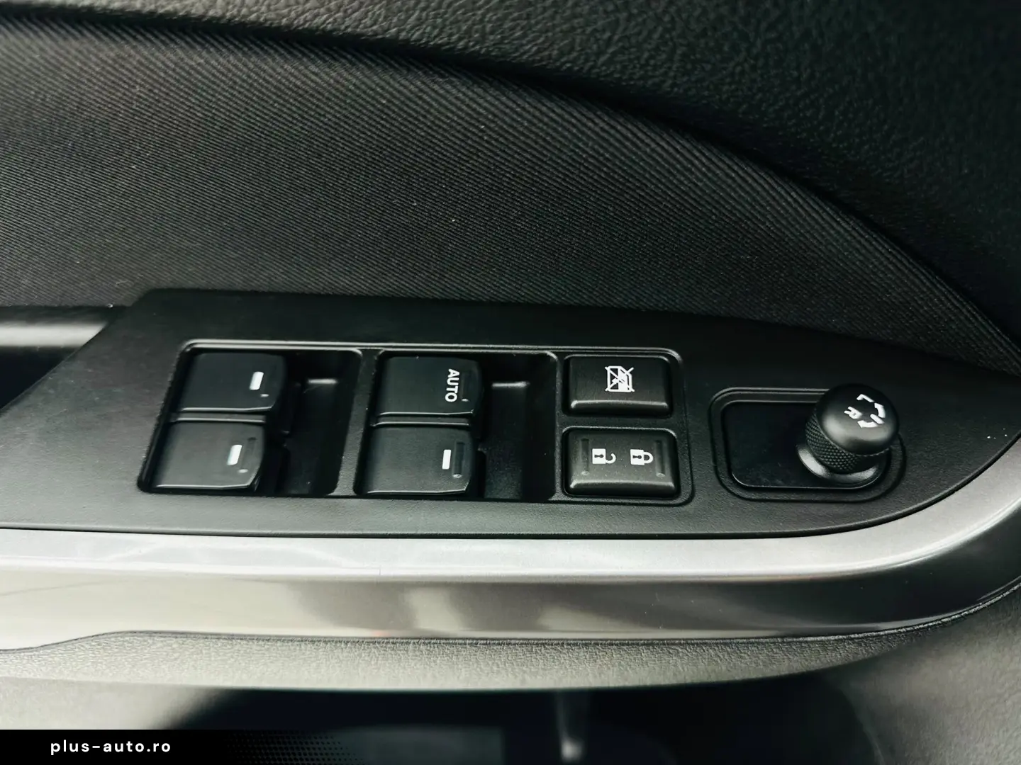 SUZUKI VITARA 2020 1.0i E6 4X4 Garantie 12 Luni Rate Avans 0