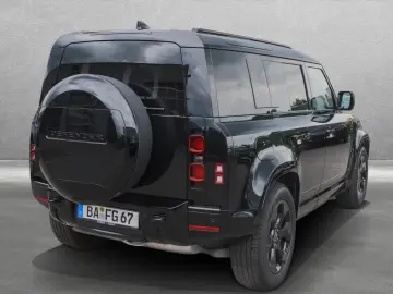 Land Rover Defender 110 X-Dynamic SE D300 Pano