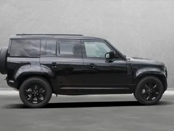 Land Rover Defender 110 X-Dynamic SE D300 Pano