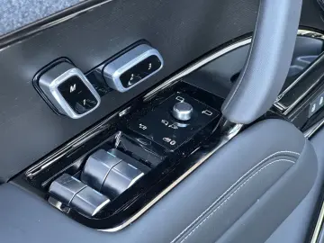 Land Rover Range Rover Sport Plug-in Hybrid P460e Battersea