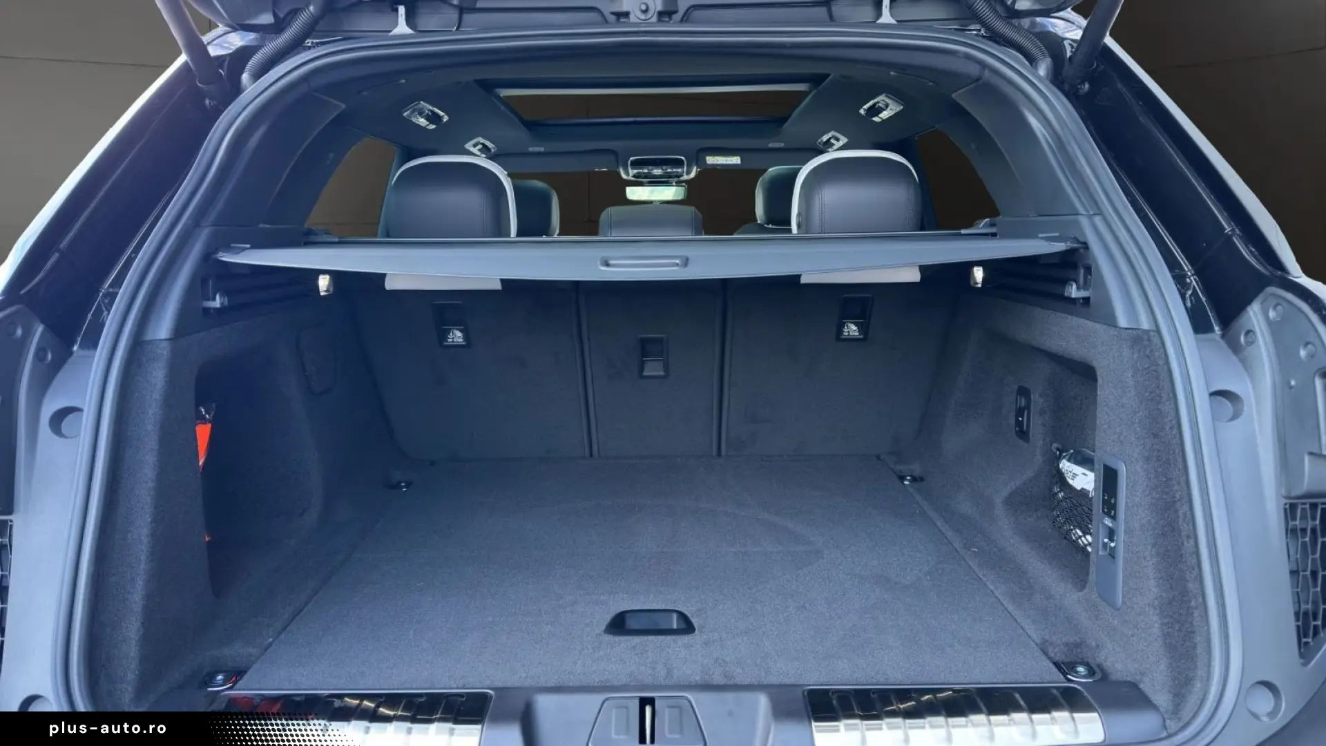Land Rover Range Rover Sport Plug-in Hybrid P460e Battersea