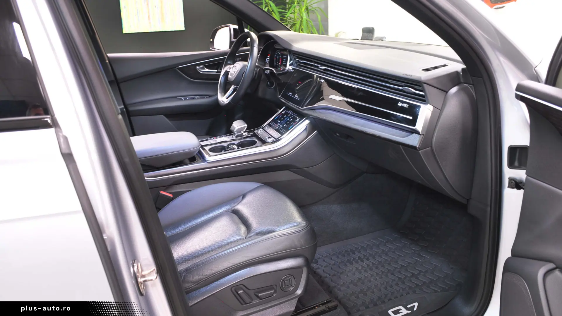 AUDI Q7 3.0i QUATTRO 340 CP S LINE PANO 4XCAMERA