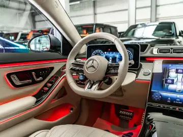 MERCEDES-BENZ S 63 AMG E Performance Long   ONLY 4.960km!!