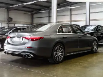 MERCEDES-BENZ S 63 AMG E Performance Long   ONLY 4.960km!!