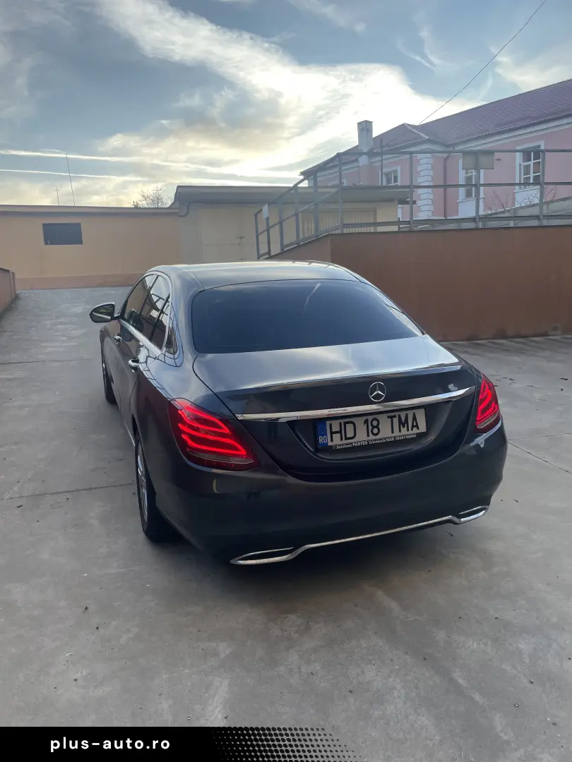 Mercedes-Benz C 180