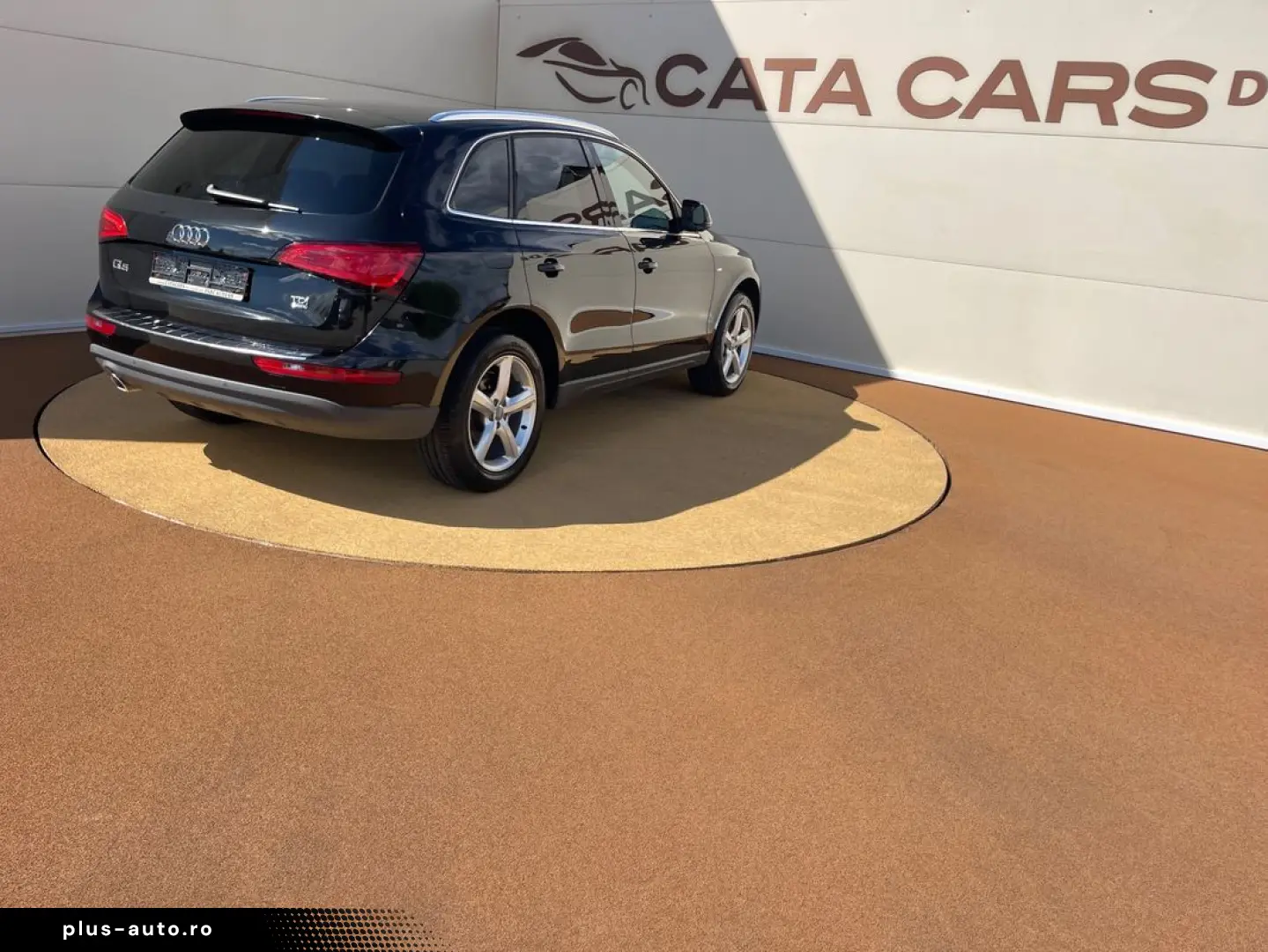 Audi Q5 2.0TDI  177CP  SLINE  BI-Xenon  Piele  Scaune încălz