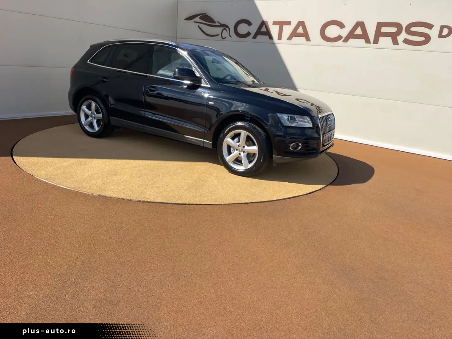 Audi Q5 2.0TDI  177CP  SLINE  BI-Xenon  Piele  Scaune încălz