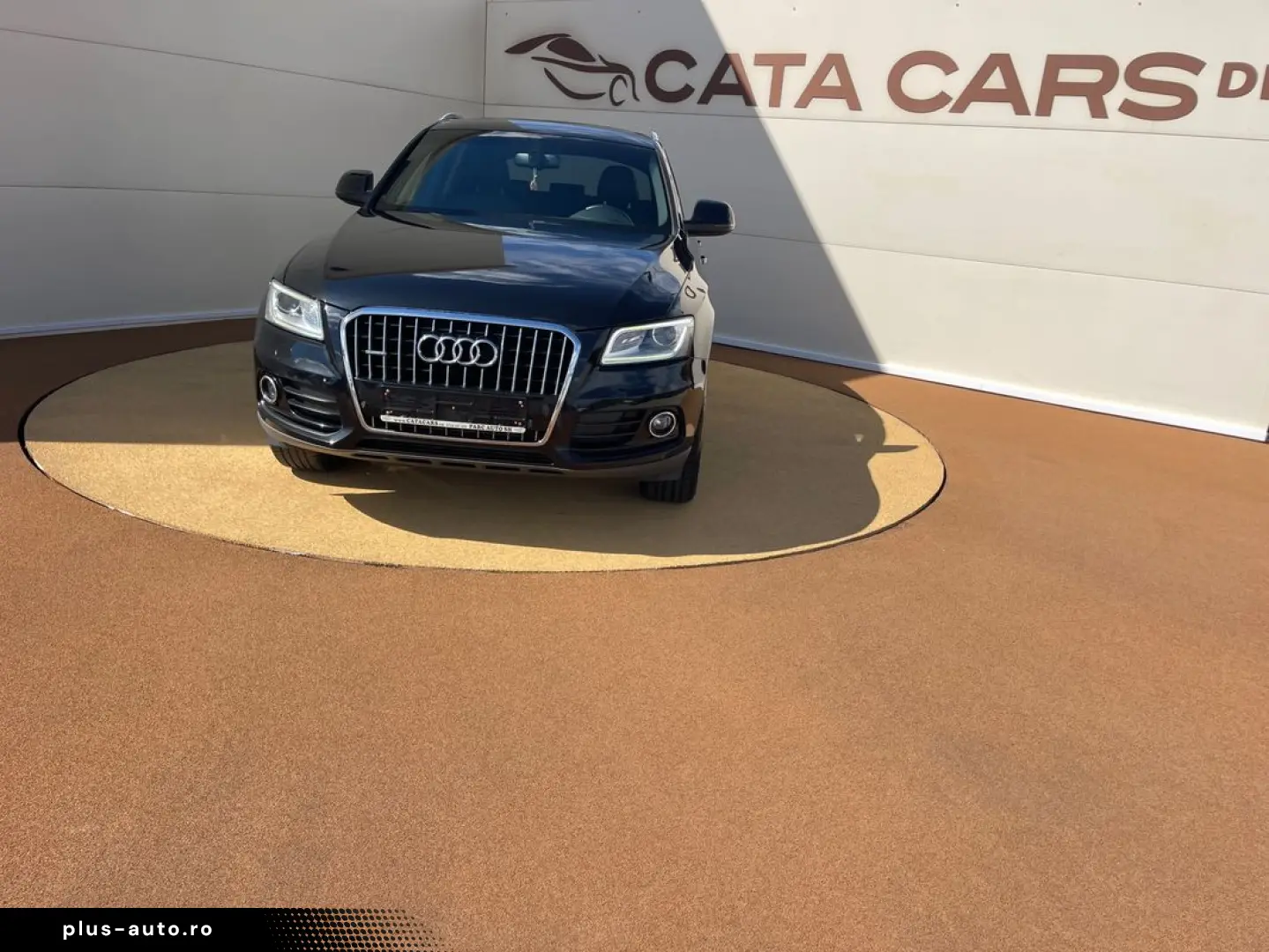 Audi Q5 2.0TDI  177CP  SLINE  BI-Xenon  Piele  Scaune încălz